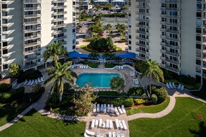 Outdoor pool, a heated pool - Estero Beach and Tennis (Fort Myers Beach)