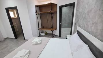 Chambre Sénior Double ou avec lits jumeaux | Chambres insonorisées, Wi-Fi gratuit