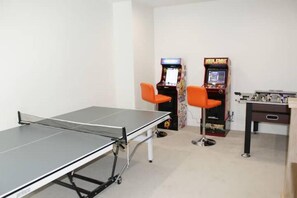 Game room - New Modern Farmhouse (Cedar City)
