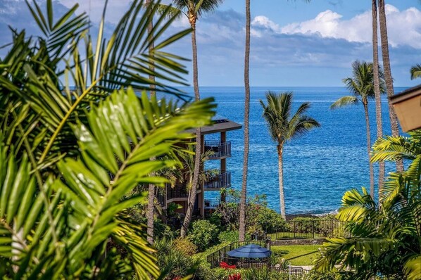 House, Multiple Beds (Kona Makai 5-305) | Property grounds - Kona Makai 5-305 (Kailua-Kona)