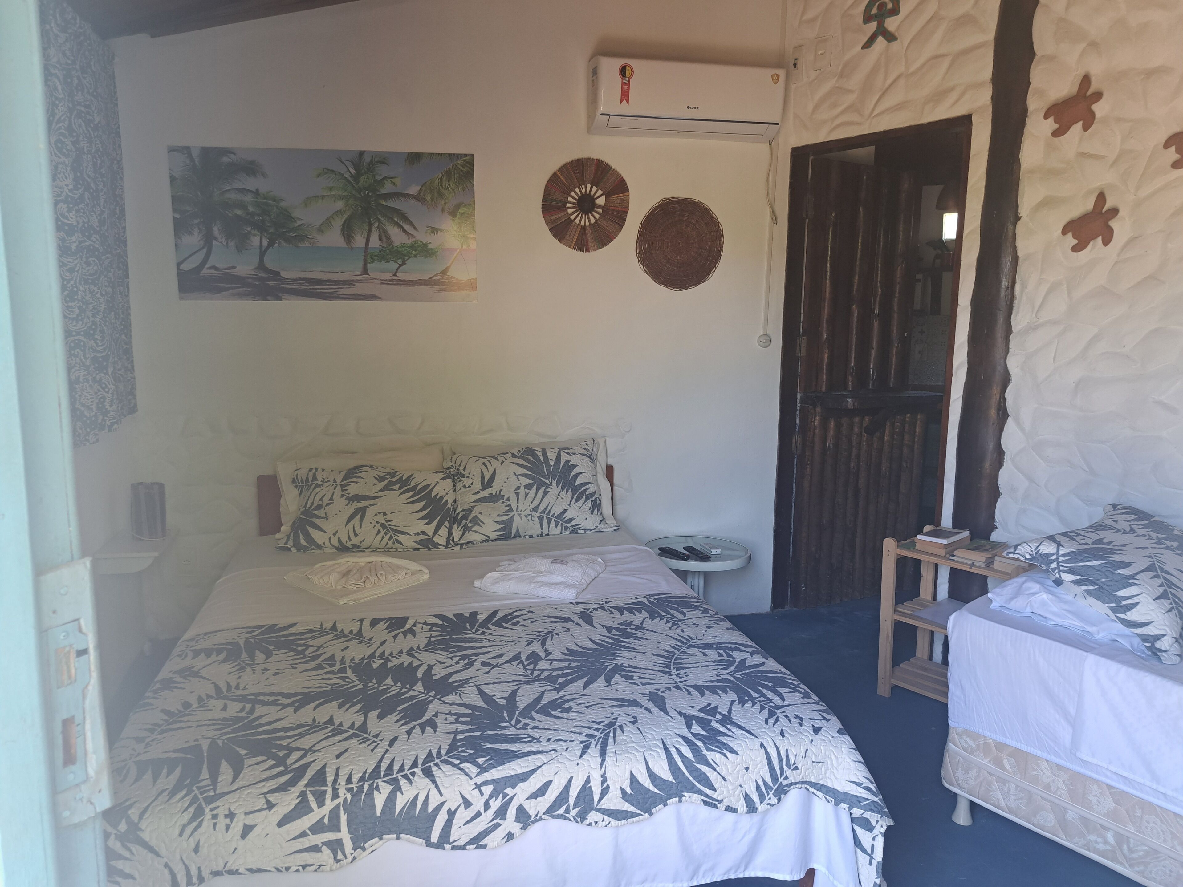 Iron/ironing board, free WiFi