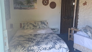 Iron/ironing board (on request), free WiFi - Recanto la Maison bleue (Maraú)