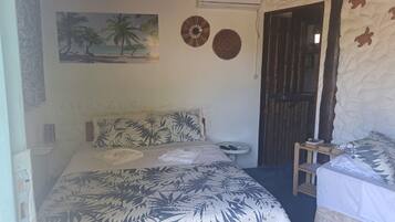 Iron/ironing board, free WiFi