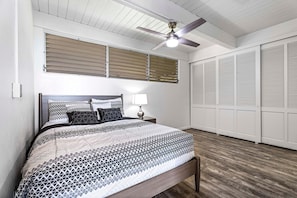Room - Kona Mansions#105 Remodeled, Ocean Views & AC! (Kailua-Kona)