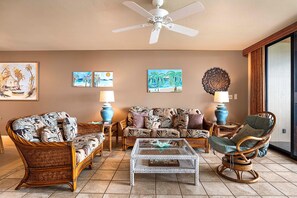 公寓客房, 多張床 (Keauhou Kona Surf and Racquet Club 3-) | 起居區