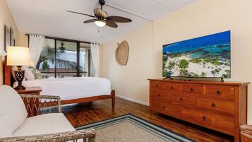 Condo, 1 King Bed with Sofa bed (Kona Pacific C618 Top fl Seaview With) | 1 bedroom