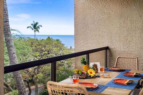 Kona Pacific C618 Top fl Seaview With ac, Elevator