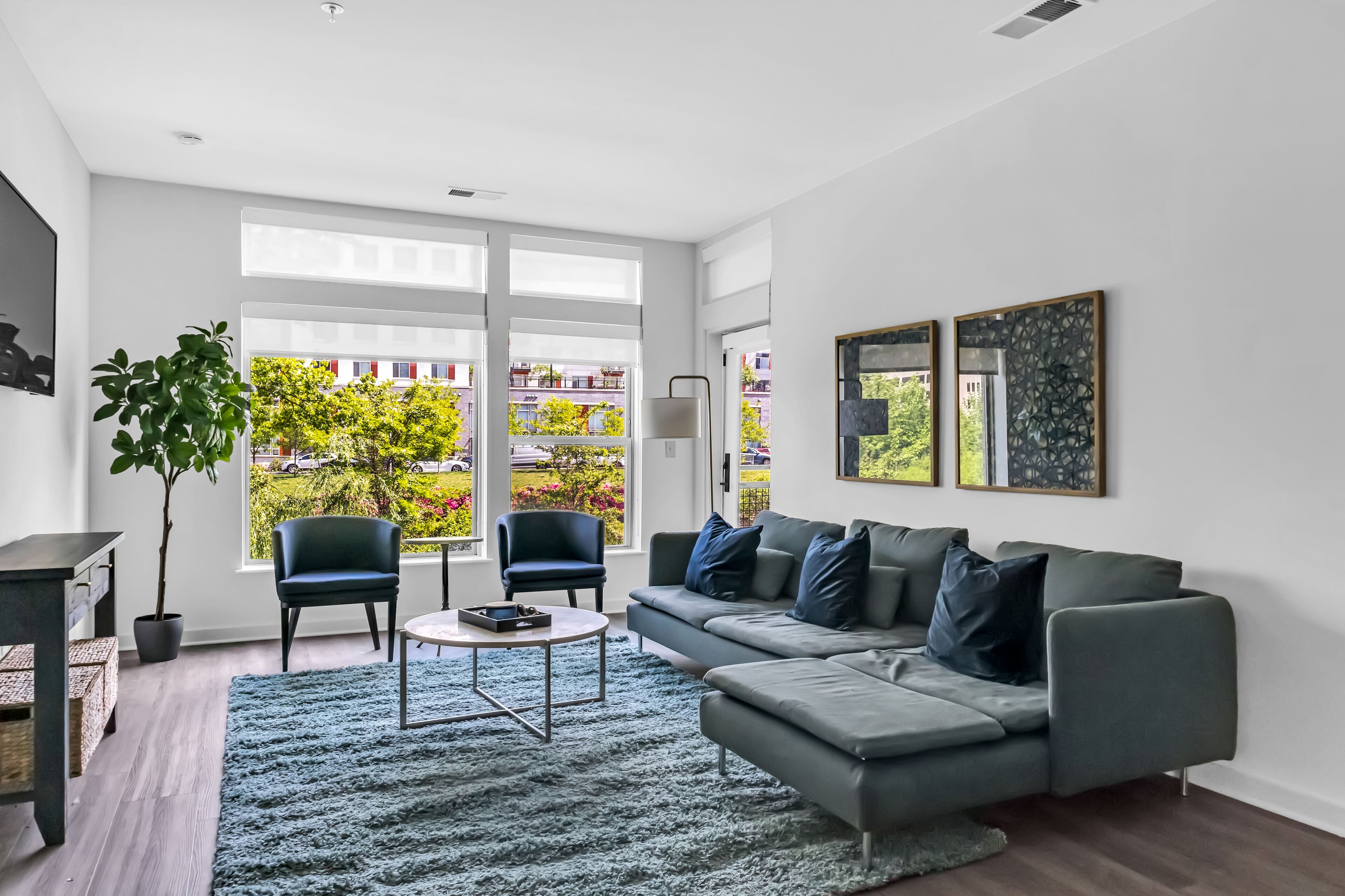 Azure Escape 2BR/2BTH: Tysons Oasis with Gym / Pool / Huddle Rooms + Parking

