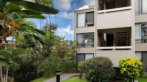 คอนโด, เตียงคิงไซส์ 1 เตียง และโซฟาเบด (Kailua Bay Resort 4-206 Corner Oceanv) | บริเวณที่พัก
