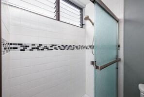 Condo, 1 King Bed with Sofa bed (Kailua Bay Resort 4-206 Corner Oceanv) | Bathroom | Toilet paper - Kailua Bay Resort 4-206 Corner Oceanview Downtown Unit (Kailua-Kona)