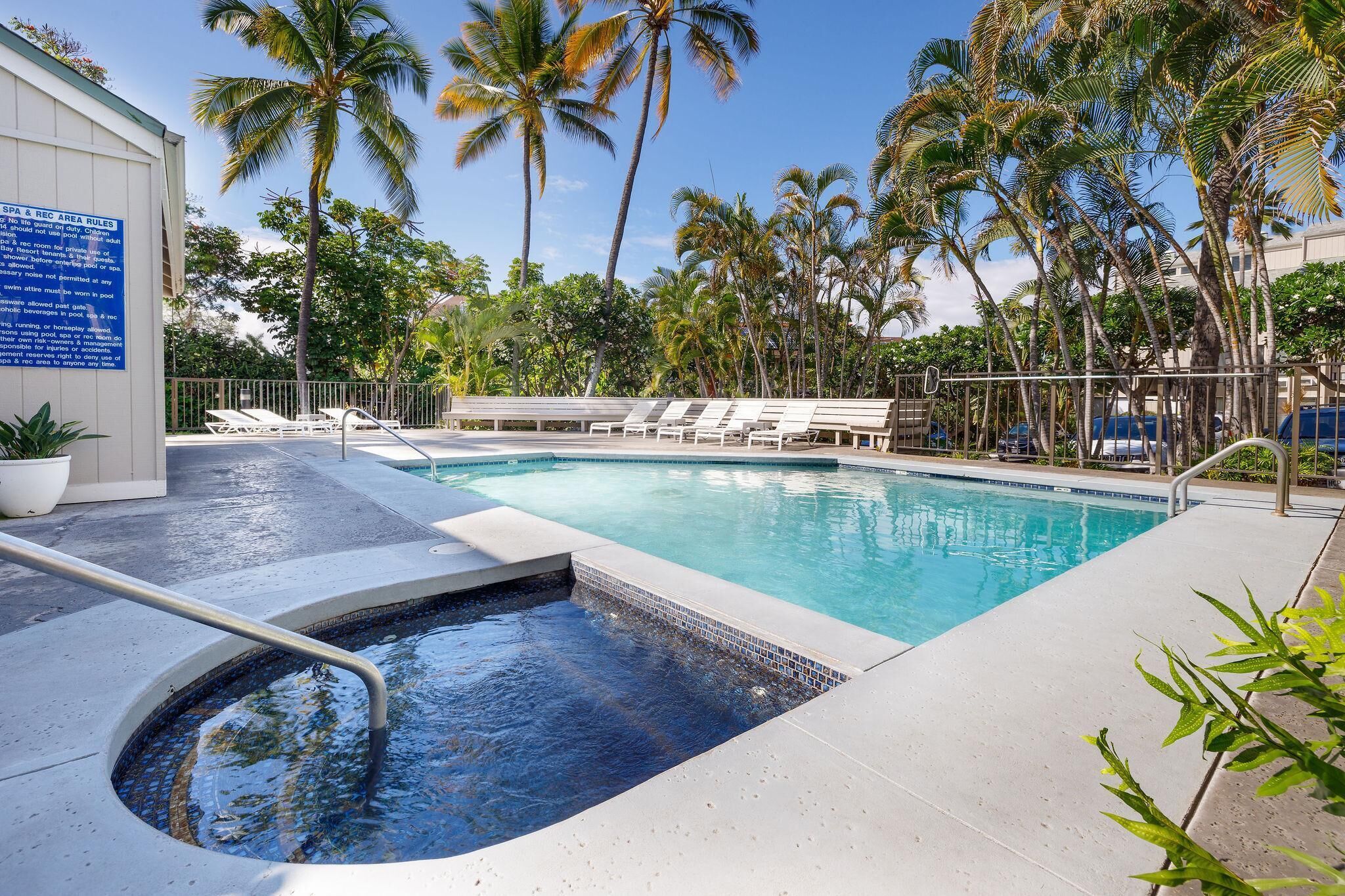 Condo, 1 King Bed with Sofa bed (Kailua Bay Resort 4-206 Corner Oceanv) | Pool