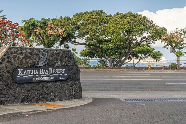 Miscellaneous - Kailua Bay Resort 4-303 (Kailua-Kona)
