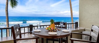 Banyan Tree 301: Oceanfront 2/2 Remodeled With AC