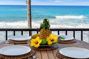 Condo, Multiple Beds (Banyan Tree 301: Oceanfront 2/2 Remod) | Dining - Banyan Tree 301: Oceanfront 2/2 Remodeled With AC (Kailua-Kona)