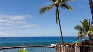 Unclassified image, 2 of 94, button - Casa De Emdeko 117 (Kailua-Kona)