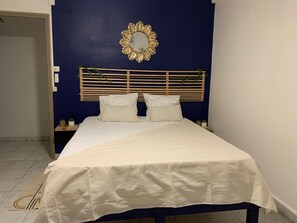 2 bedrooms, iron/ironing board, WiFi, bed sheets