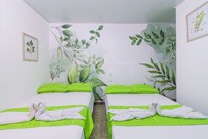Premium Quadruple Room | In-room safe, free WiFi, bed sheets - Nómada Hotel Guatapé (Guatapé)