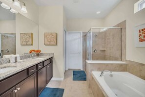 Shower, hair dryer, shampoo - 5BD Windsor Westside Near Parks (WW 8957) (Kissimmee)