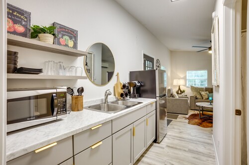 Peaceful Montgomery Vacation Rental w/ Porch!