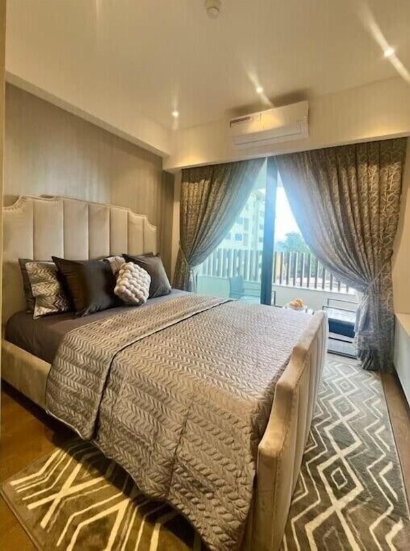 1 habitación, tabla de planchar con plancha, wifi gratis y ropa de cama 
