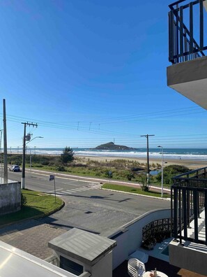 City view - Apto Pe na Areia - Frente Mar - Imbituba (Imbituba)
