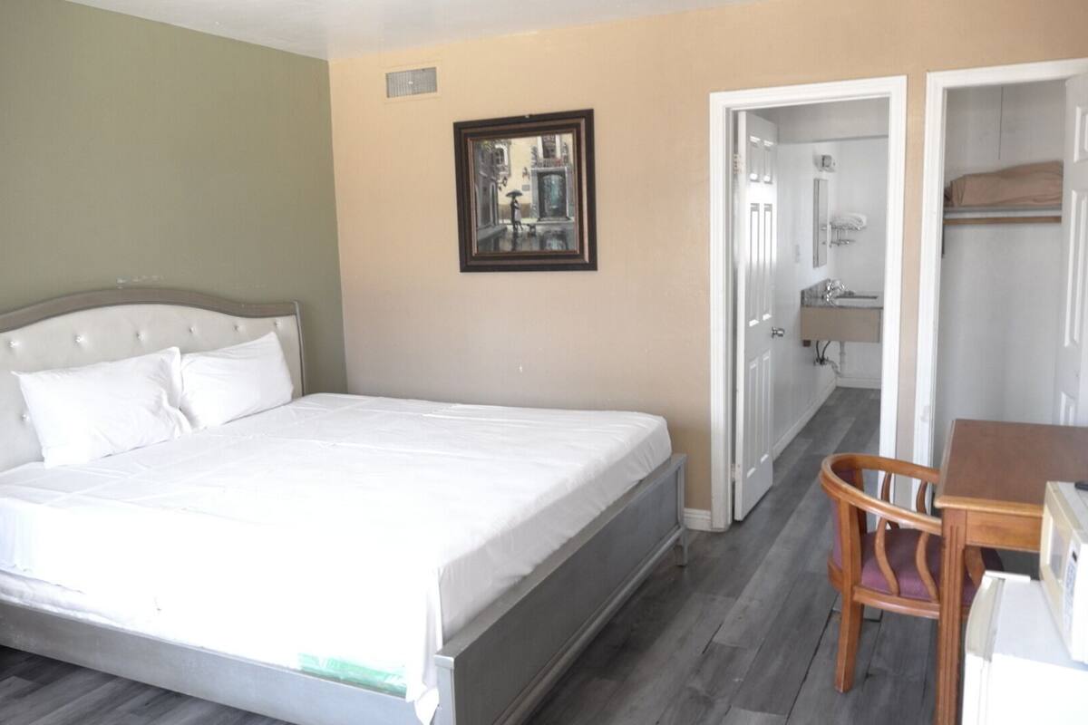 Senior Single Room