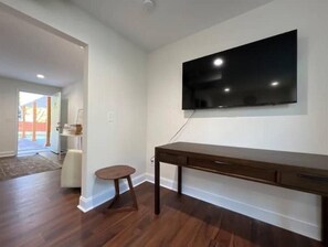 Interior - Cozy 1BR in Multi-unit building (Greenville)
