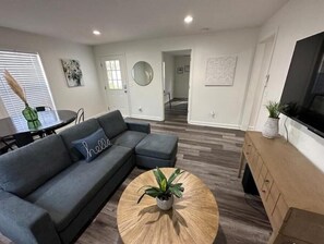 Living area - 2BR 2B House Close to Downtown (Greer)
