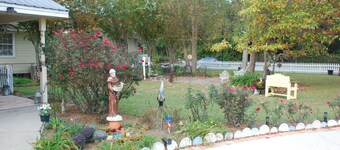 Relax and Enjoy a Retro Studio on Main Street in Old Town Bay Saint Louis