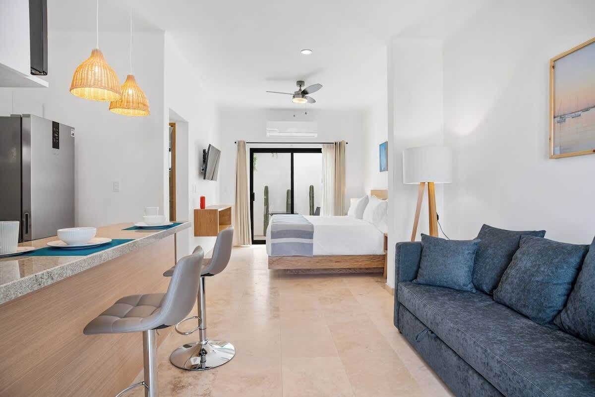 1 slaapkamer, een strijkplank/strijkijzer, reisbedje, wifi