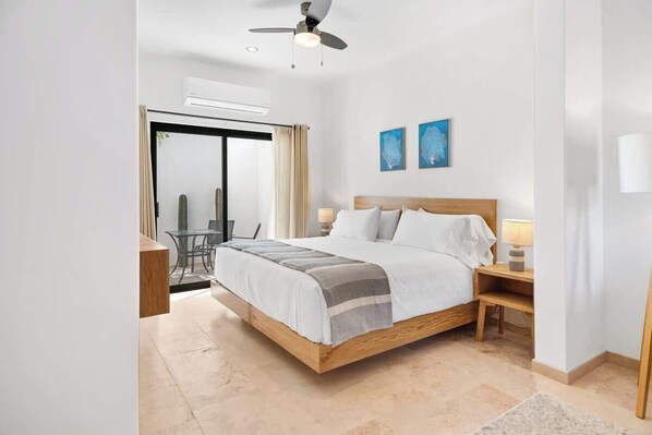 Iron/ironing board, travel crib, WiFi, bed sheets
