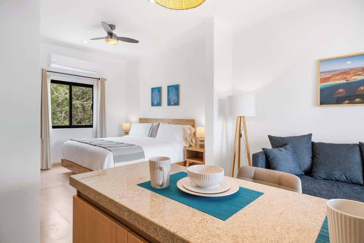 Iron/ironing board, travel cot, WiFi, bed sheets