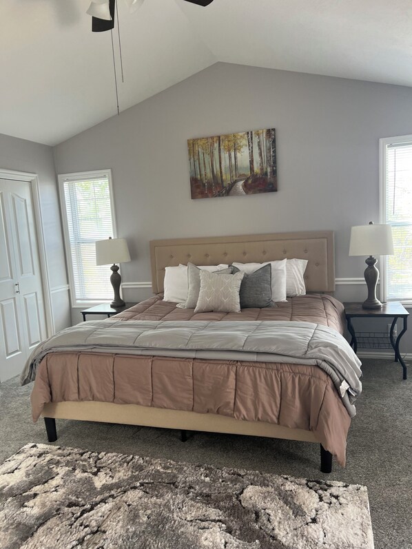 6 chambres, fer et planche à repasser, accès au Wi-Fi (inclus)