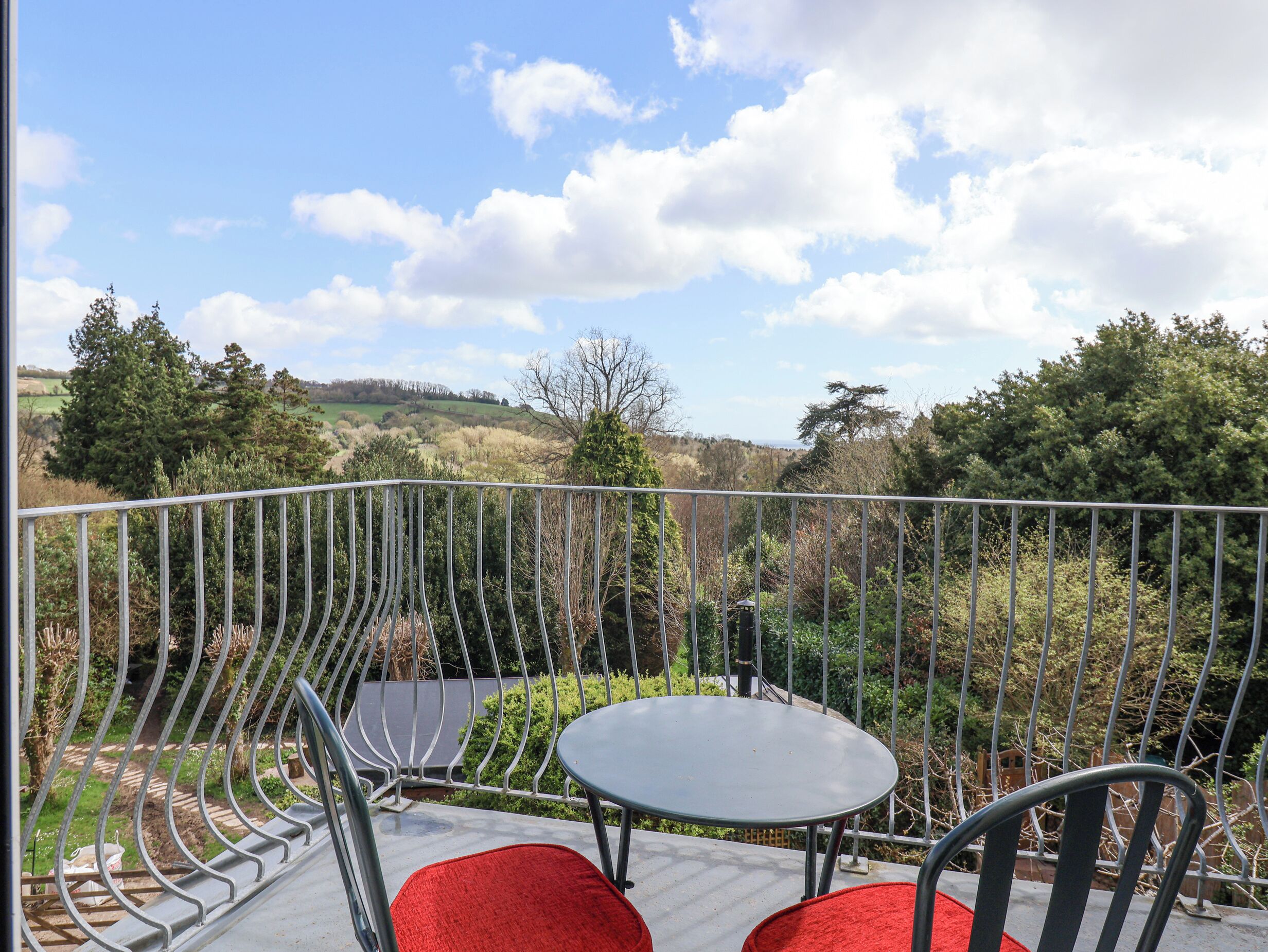 Cottage | Property grounds