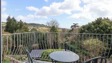 Cottage | Property grounds