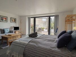 1 多间卧室、特色装修、特色家居、免费 WiFi