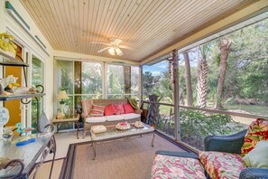 TV, DVD player, books - Sebastian Home w/ Screened Lanai: 8 Mi to Beach! (Sebastian)