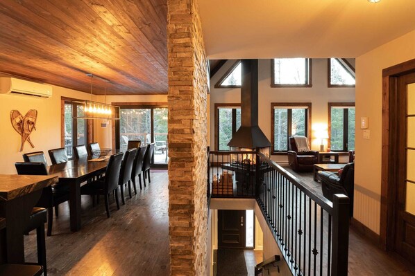 Interior - Le Grand Merisier | Chalet Alpin avec Spa et Sauna (Petite-Rivière-Saint-François)