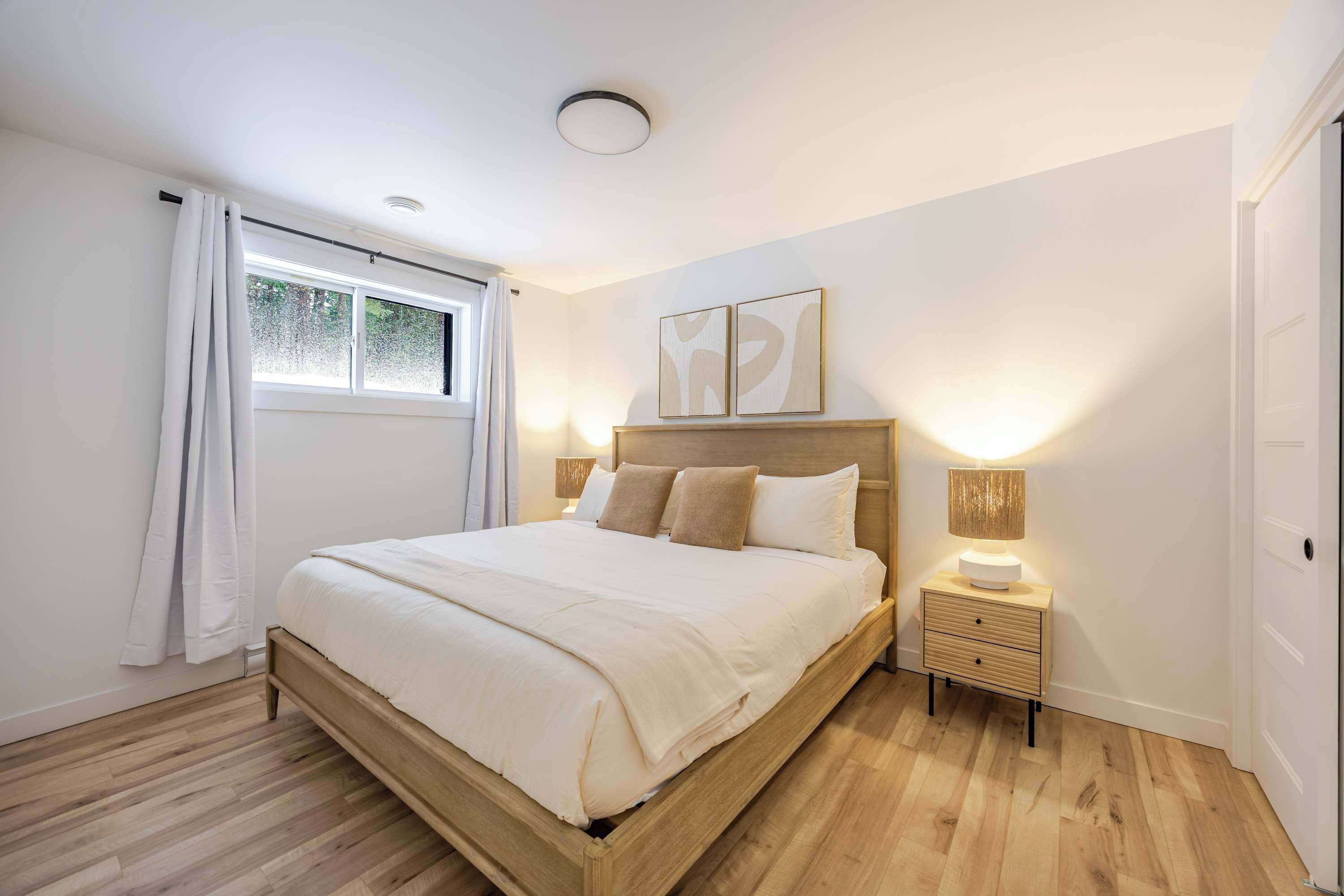 4 bedrooms, WiFi, bed sheets