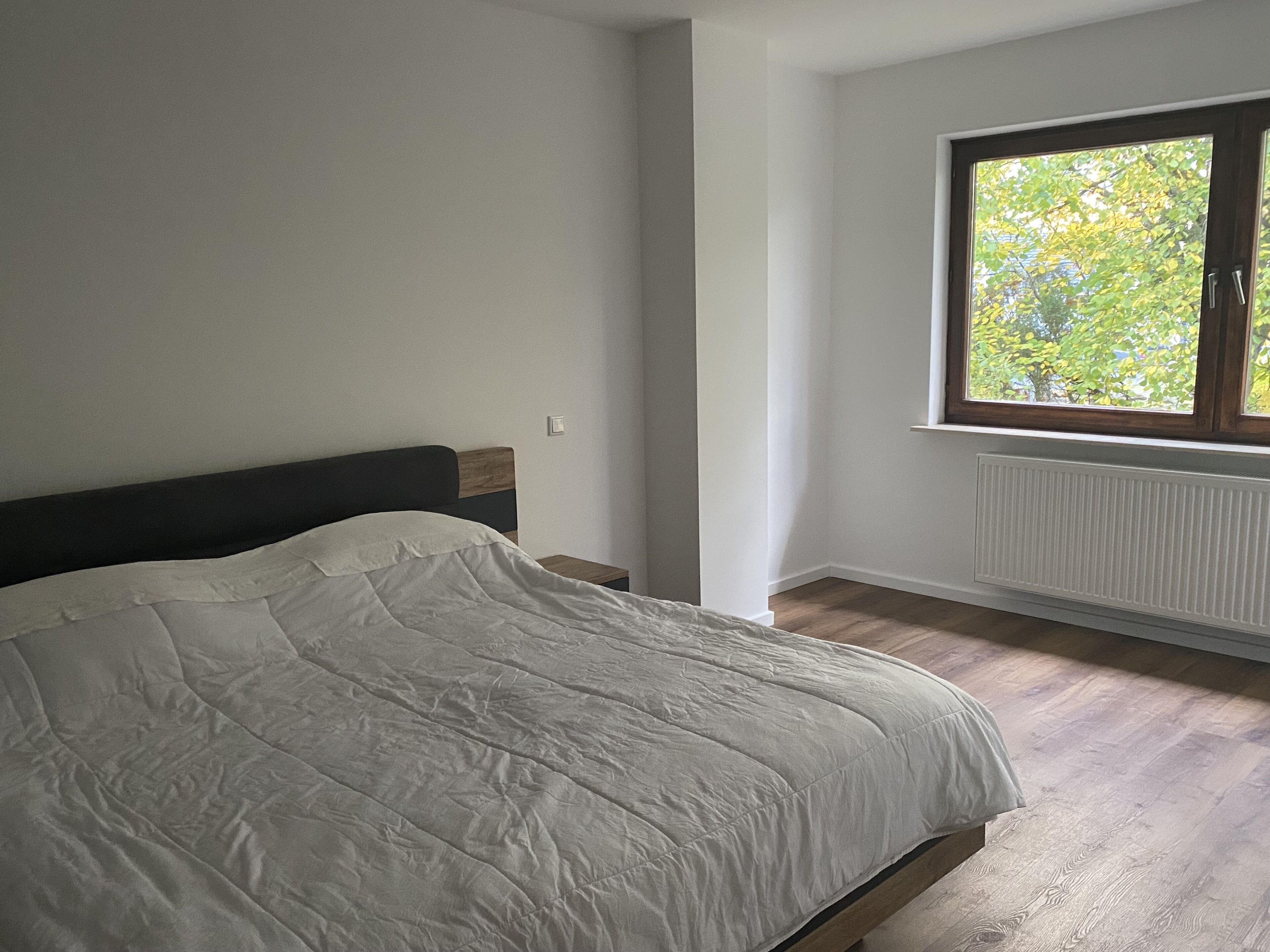 2 Schlafzimmer, Reisekinderbett, Bettwäsche