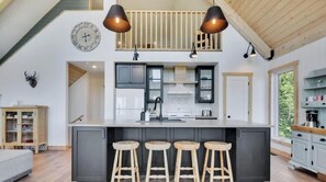 Micro-ondes, four, plaque de cuisson, lave-vaisselle