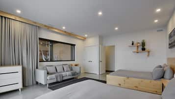 4 bedrooms, WiFi, bed sheets