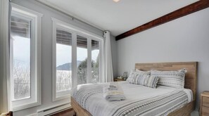4 chambres, lit parapluie, Wi-Fi, draps fournis