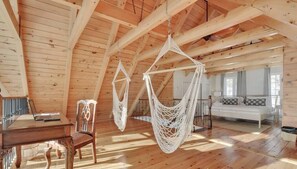 4 chambres, lit parapluie, Wi-Fi, draps fournis