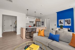 Smart TV, offices
