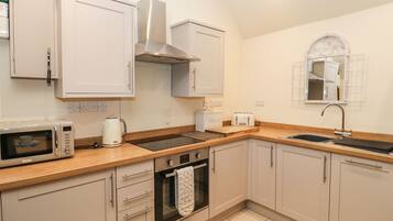 Fridge, dishwasher, electric kettle, toaster