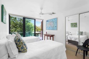 3 bedrooms, iron/ironing board, free WiFi, bed sheets - Peregian on the Beach Apt 1 (Peregian Beach)
