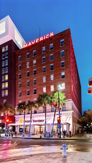 Exterior - The Maverick, powered by Placemakr - River Walk (San Antonio)