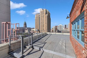 Penthouse Apartment | Teras/patio