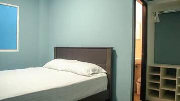 5 bedrooms, bed sheets